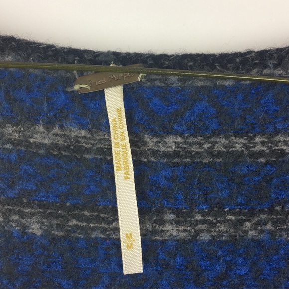 Free People Blue Black Striped Wool Top - E35 - Picture 5 of 7